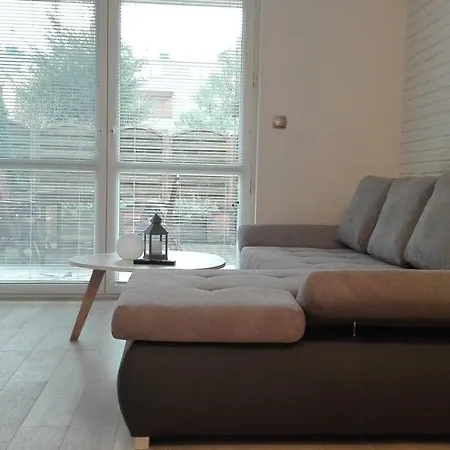 Lux Monika Z Tarasem I Garazem * Rewal